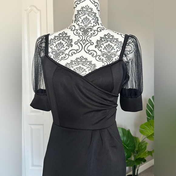 Black Mesh Puff Sleeve Dress - Picture 2 of 4